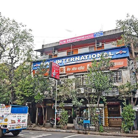 Oyo 85829 Max International Hotel Kolkata Ngoại thất bức ảnh