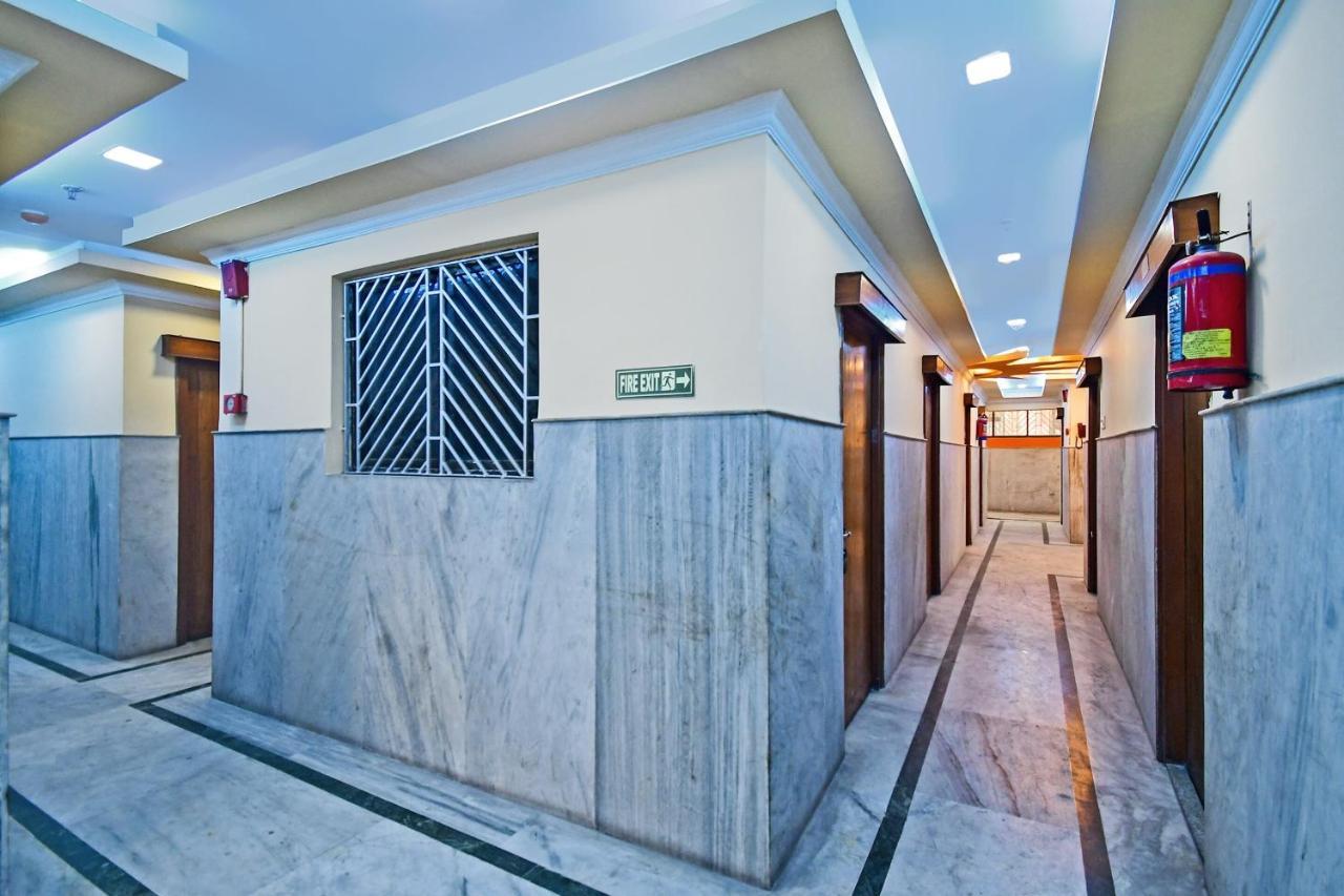 Oyo 85829 Max International Hotel Kolkata Ngoại thất bức ảnh