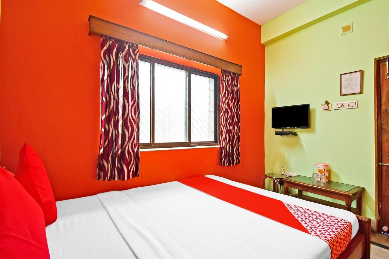 Oyo 85829 Max International Hotel Kolkata Ngoại thất bức ảnh