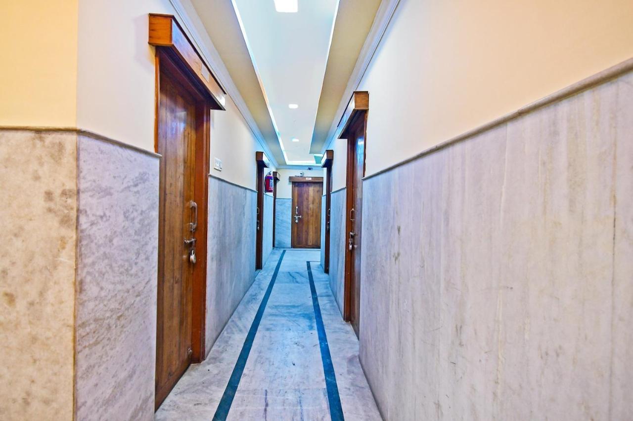 Oyo 85829 Max International Hotel Kolkata Ngoại thất bức ảnh